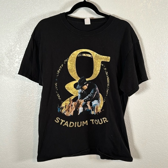 Garth Brooks Stadium Tour Graphic Concert Tee - Picture 1 of 5